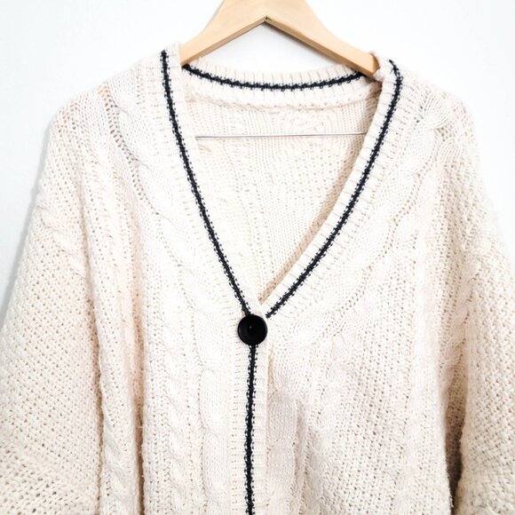 Taylor Swift Folklore Cream Cardigan 3X/4X - Picture 2 of 8